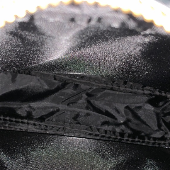 NWT Victoria’s Secret Silver Crossbody Bag - Picture 8 of 8